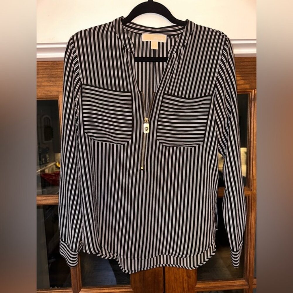 EUC Michael Kors Size Small Black and White Striped Gold Hardware Women's Top
